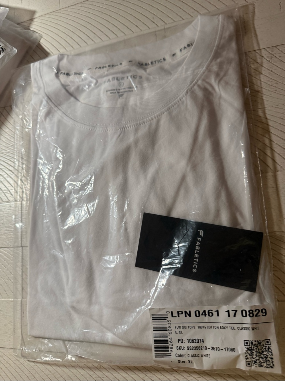 Fabletics Classic Boxy White Tee Shirt - Women's XL